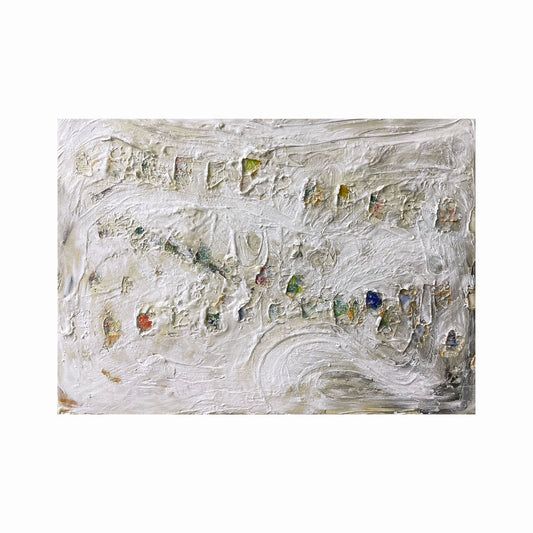 Dipinto "WH#44 Aprile" di Mattia Paoli, tela, superficie bianca con traccia dorata di pneumatico, mixed media, 70x50 cm