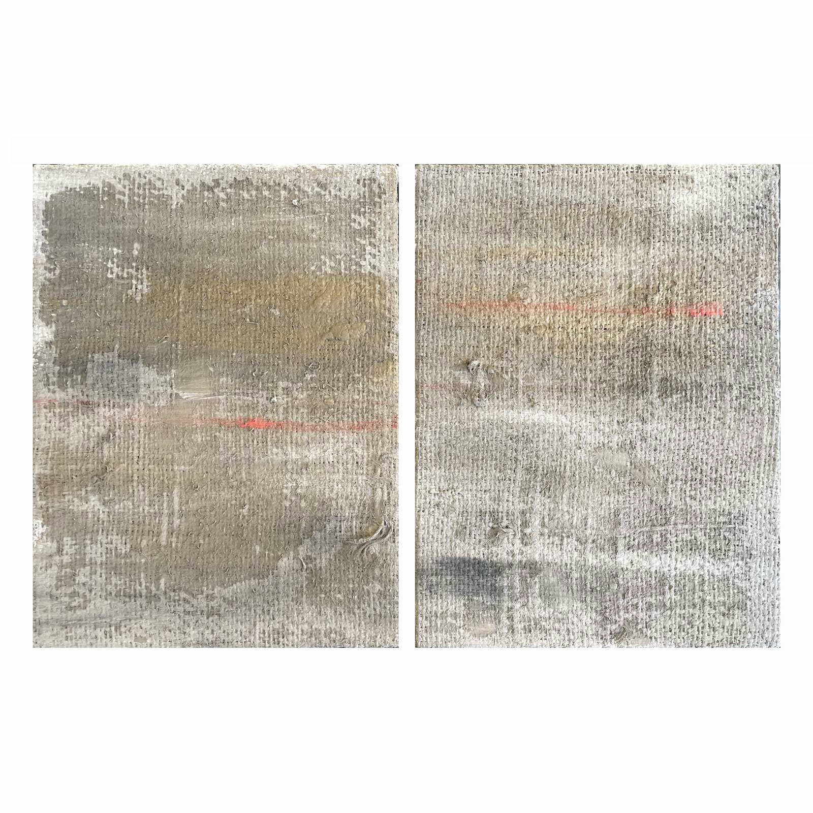 Dittico "Rose e Cemento I" di Mattia Paoli, tela grezza, strisce grigie con accento rosso, mixed media, 60x80 cm